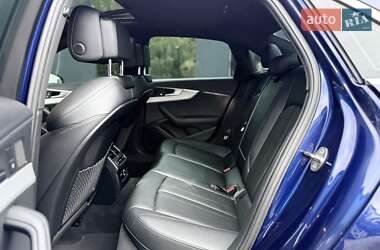 Седан Audi A4 2019 в 