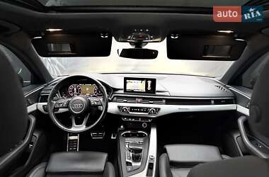 Седан Audi A4 2019 в 