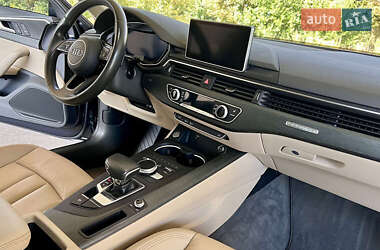 Седан Audi A4 2018 в 