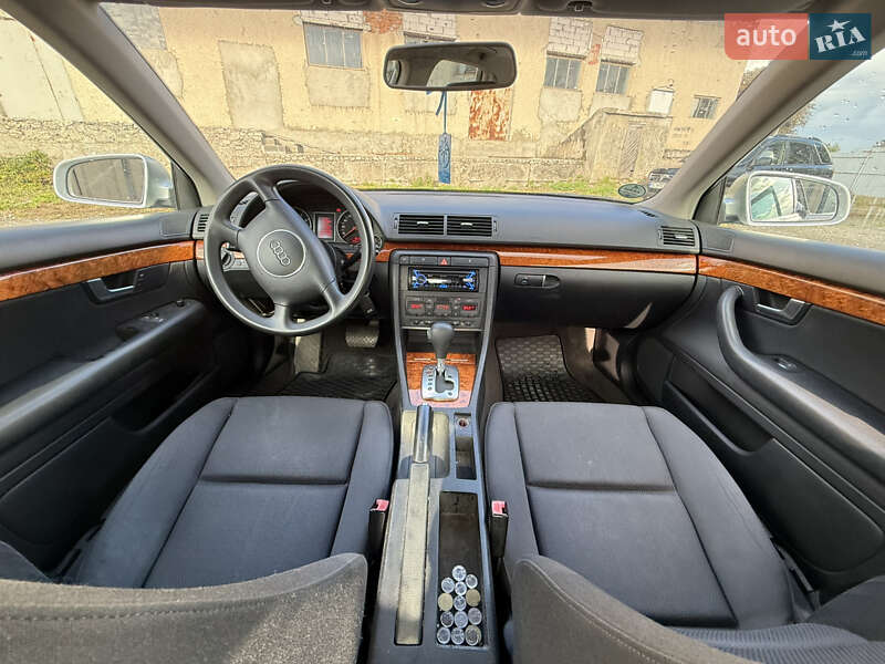 Седан Audi A4 2004 в Тернополі
