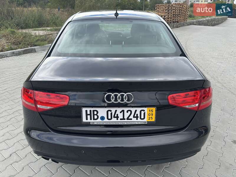Седан Audi A4 2013 в Калуше