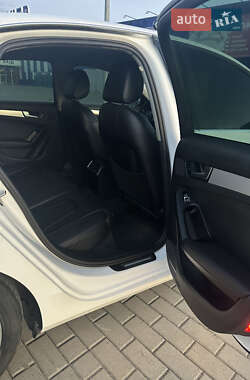 Седан Audi A4 2013 в 