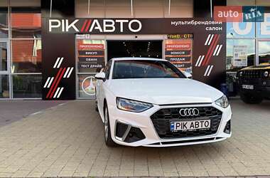 Седан Audi A4 2023 в Львові