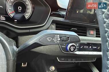 Седан Audi A4 2023 в Львові
