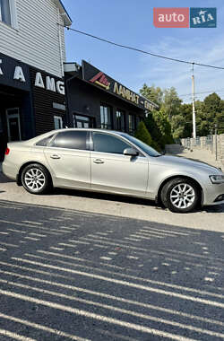 Седан Audi A4 2012 в 