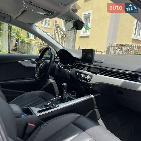 Универсал Audi A4 2017 в Одессе
