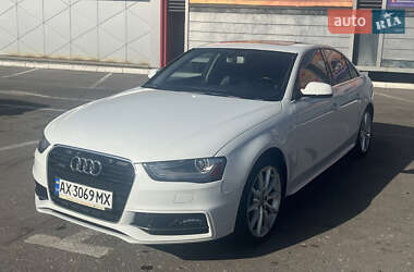 Седан Audi A4 2015 в 
