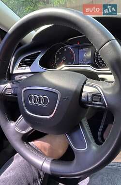 Седан Audi A4 2014 в 
