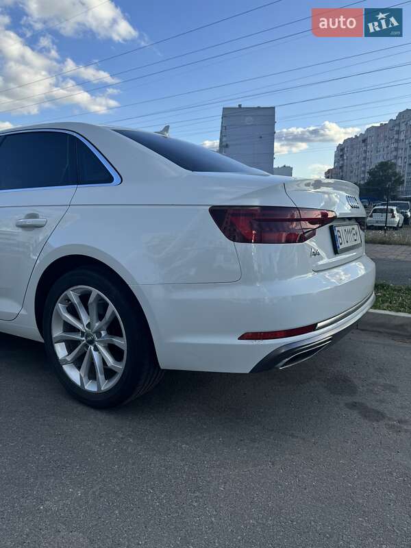 Седан Audi A4 2018 в Полтаве