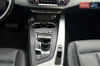 Седан Audi A4 2017 в 
