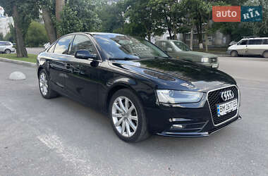 Седан Audi A4 2012 в Сумах