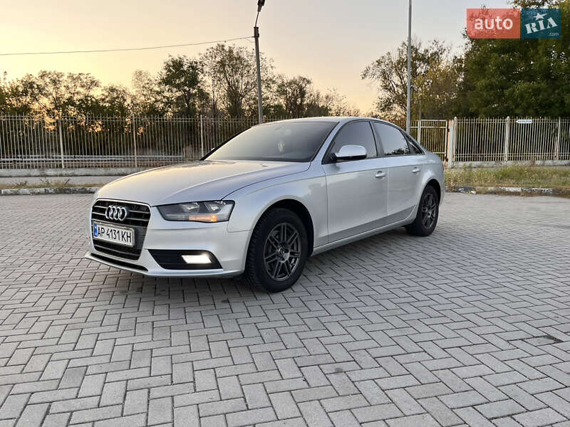 Седан Audi A4 2012 в Запорожье