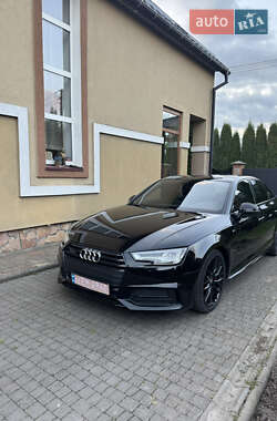 Седан Audi A4 2018 в 