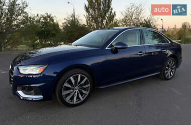 Седан Audi A4 2020 в 