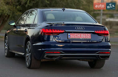 Седан Audi A4 2020 в 