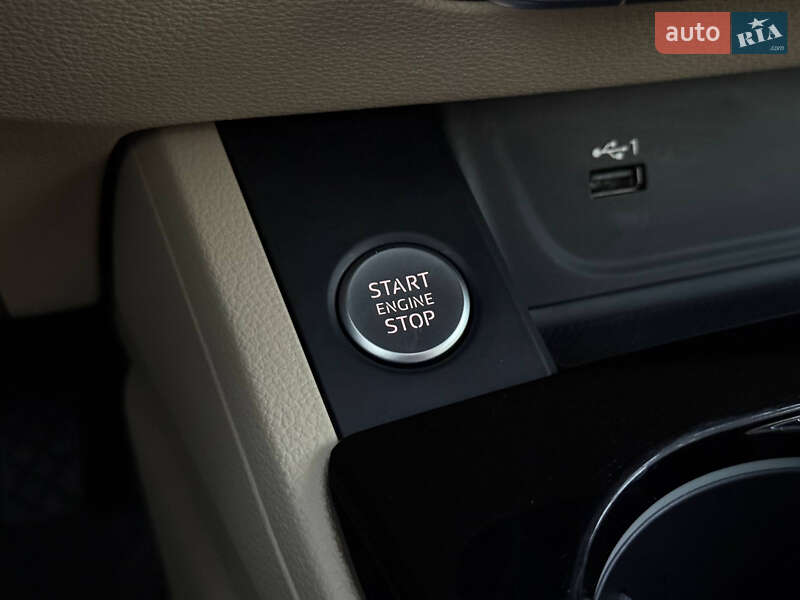Седан Audi A4 2020 в Кривом Роге