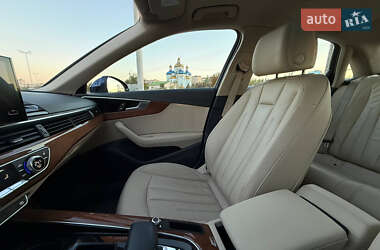 Седан Audi A4 2020 в 