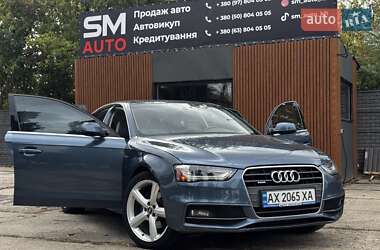 Седан Audi A4 2015 в 