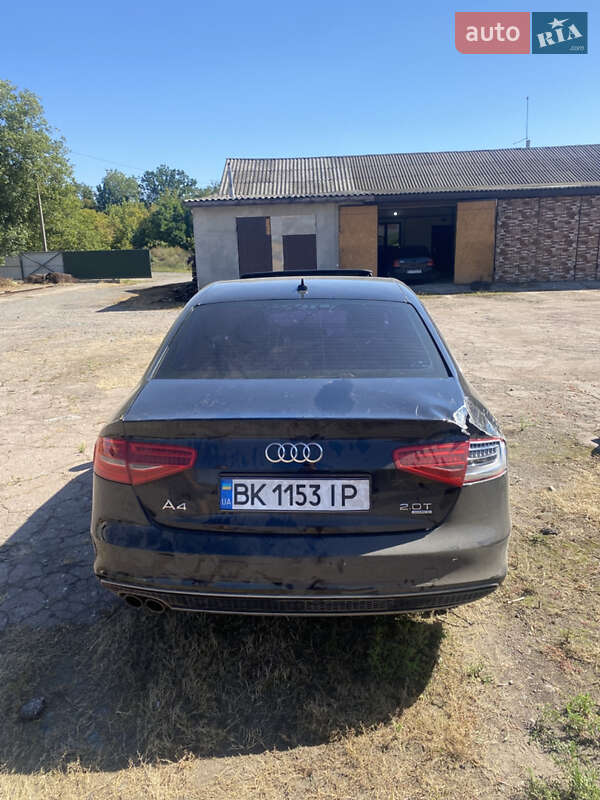Седан Audi A4 2014 в Гадяче