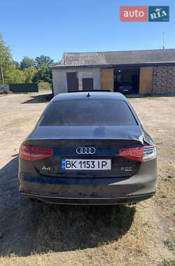 Седан Audi A4 2014 в 