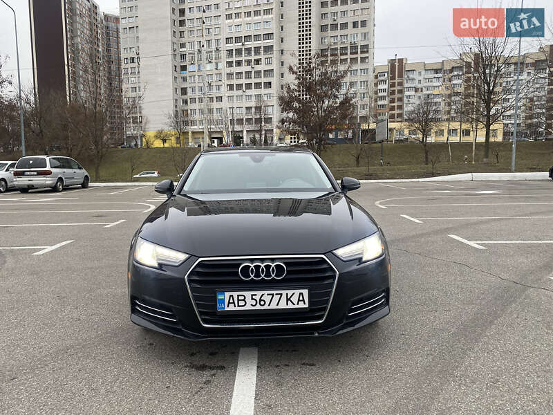 Седан Audi A4 2016 в Киеве