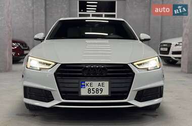 Седан Audi A4 2016 в Винниках