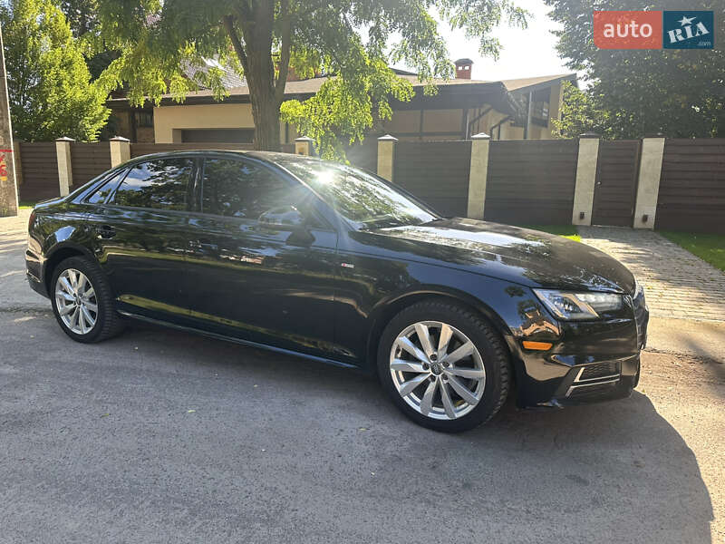 Седан Audi A4 2018 в Киеве