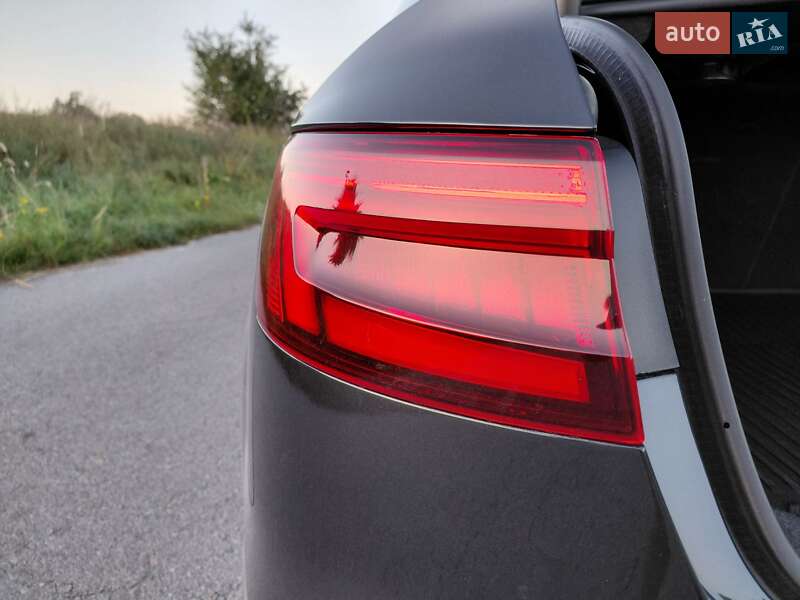 Седан Audi A4 2017 в Звягеле