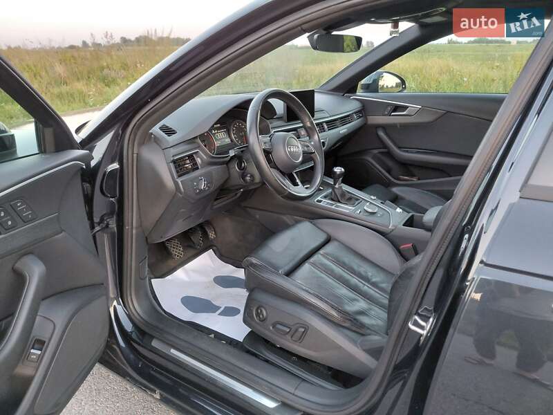 Седан Audi A4 2017 в Звягеле