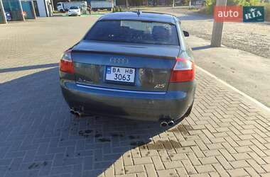 Седан Audi A4 2005 в 