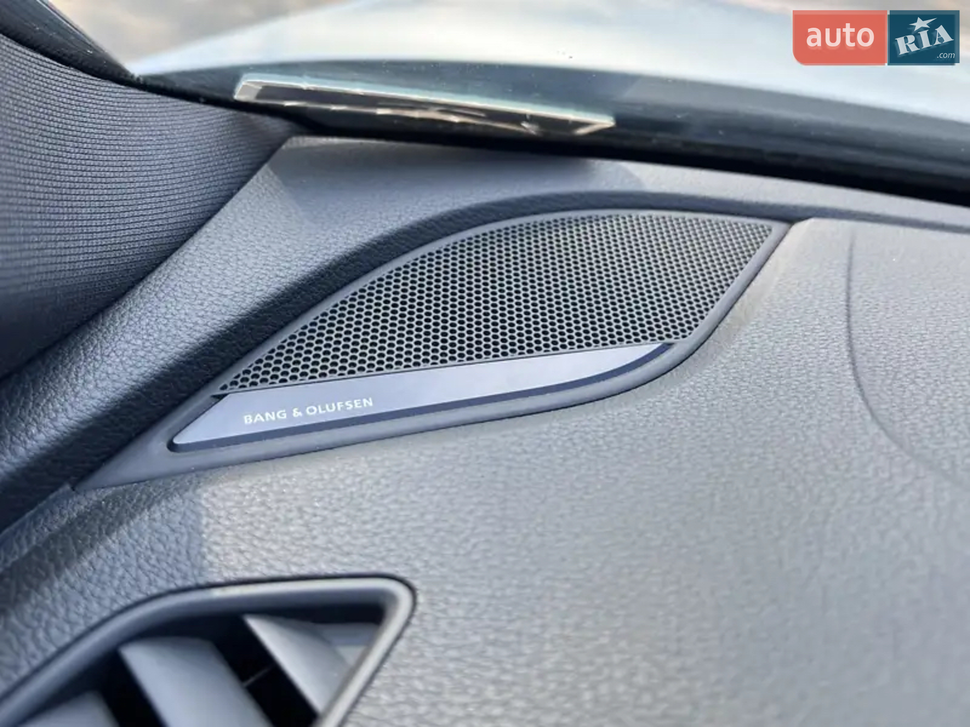 2015 Audi A4 - мініатюра 18