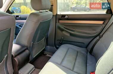 Седан Audi A4 1998 в 