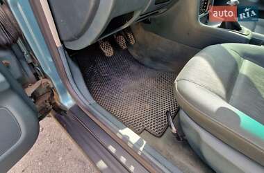 Седан Audi A4 1998 в 