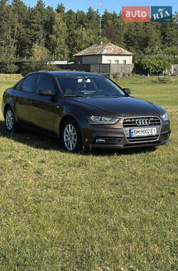 Седан Audi A4 2012 в 