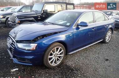 Седан Audi A4 2015 в 