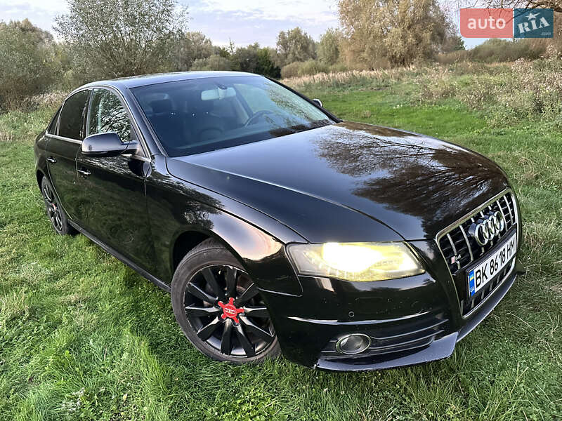 Седан Audi A4 2009 в Вараші