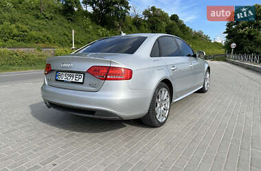 Седан Audi A4 2012 в 