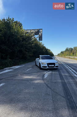 Седан Audi A4 2013 в Житомире