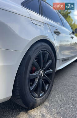 Седан Audi A4 2013 в 