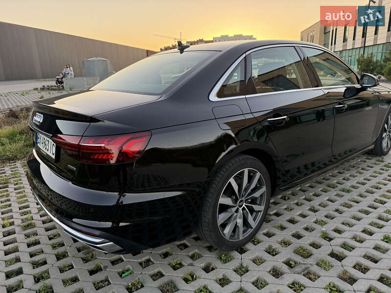 Седан Audi A4 2023 в Хмельницком