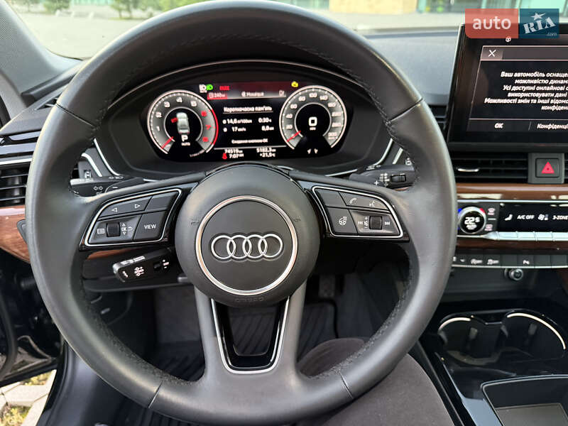Седан Audi A4 2023 в Хмельницком