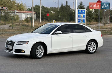 Седан Audi A4 2011 в 