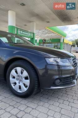 Универсал Audi A4 2010 в 