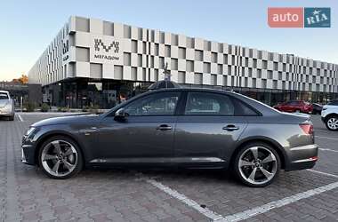Седан Audi A4 2018 в 