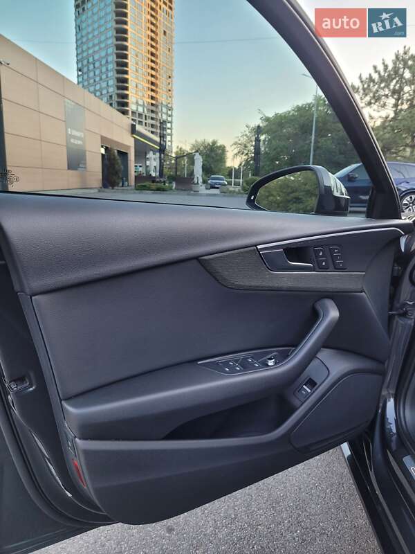 Седан Audi A4 2016 в Днепре фото 26 Седан Audi A4 2016 в Днепре