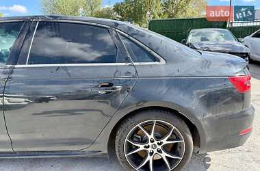 Седан Audi A4 2017 в 