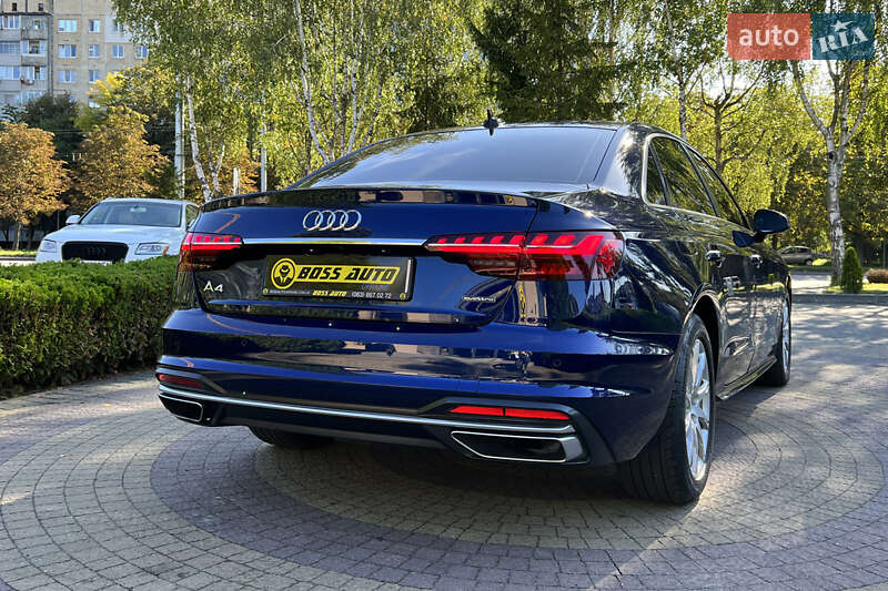 Седан Audi A4 2021 в Львове