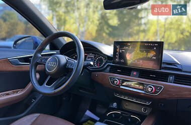 Седан Audi A4 2021 в 