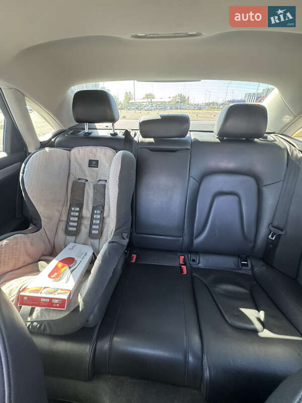 Седан Audi A4 2012 в Києві