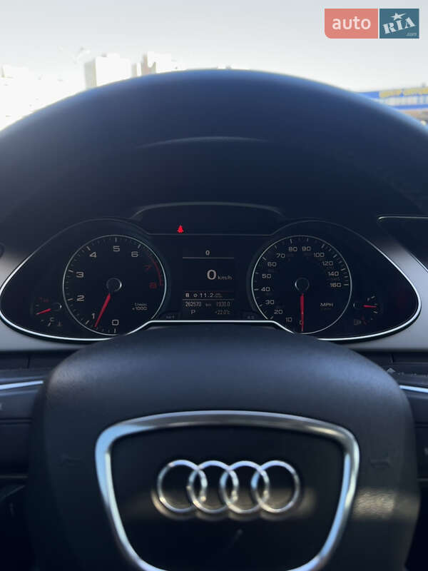 Седан Audi A4 2012 в Києві